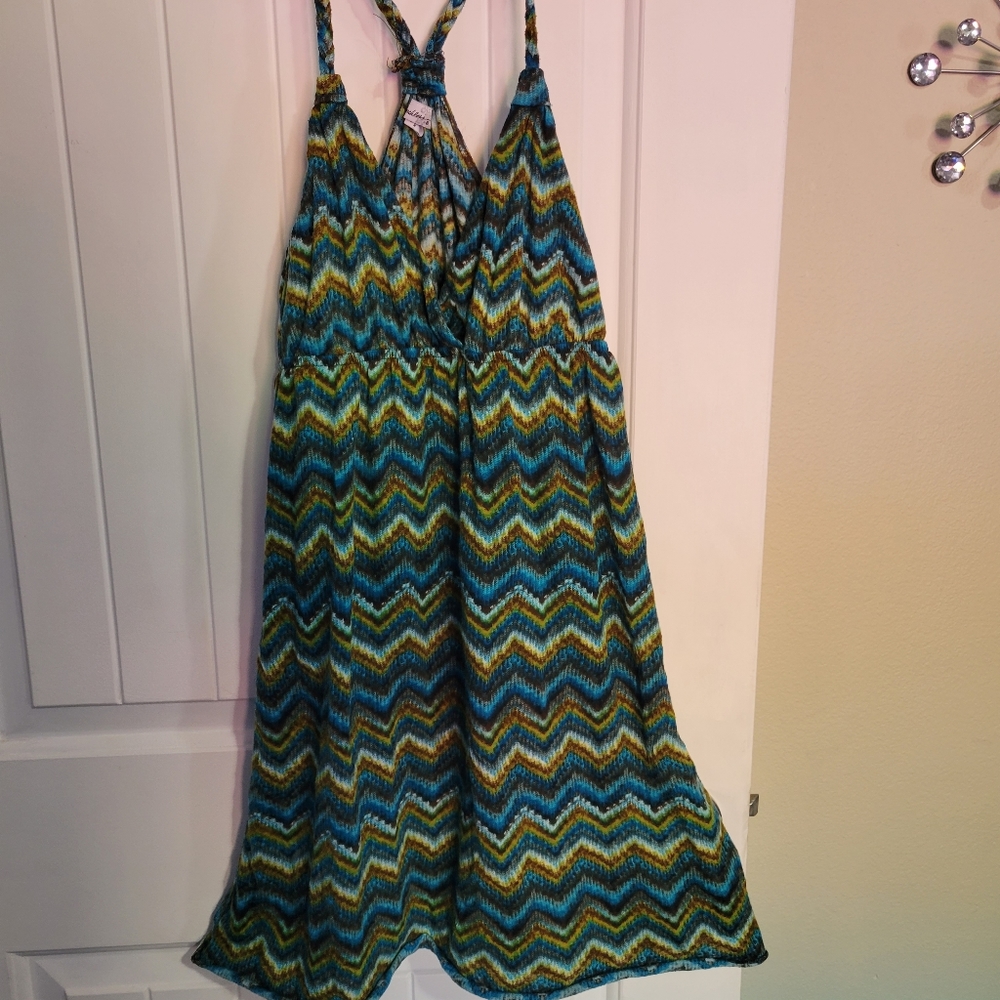 cute short summer dress size med.